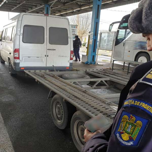 Fără documente valabile, la volan   