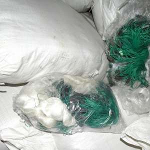 1.620 plase  pentru pescuit, tip monofilament, descoperite ascunse la P.T.F. Giurgiu