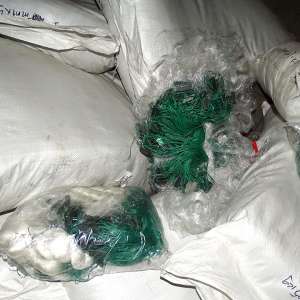 1.620 plase  pentru pescuit, tip monofilament, descoperite ascunse la P.T.F. Giurgiu