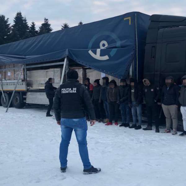 Irakieni si sirieni opriţi de poliţiştii de frontieră din încercarea de a ieşi ilegal din țară