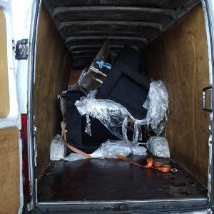 Cinci irakieni şi sirieni, depistaţi la P.T.F. Calafat, ascunși în canapele