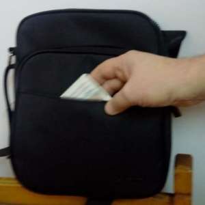 Cărți de identitate false descoperite la controlul de frontieră