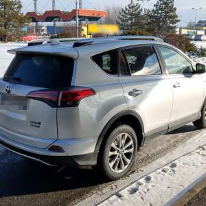 Autoturism căutat în Italia, depistat de poliţiştii de frontieră de la P.T.F Borș