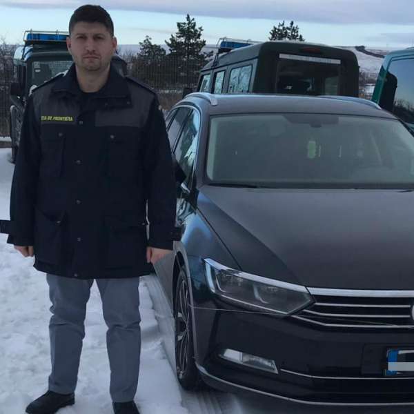 Autoturism căutat de autorităţile italiene, indisponibilizat de poliţiştii de frontieră cărășeni