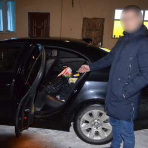 Pachete cu tutun confiscate la frontieră