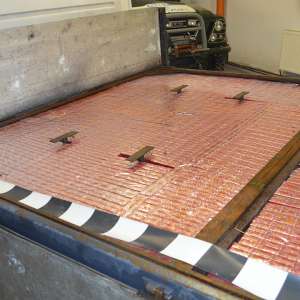 Autoutilitară încărcată cu țigări de contrabandă, descoperită de polițiștii de frontieră