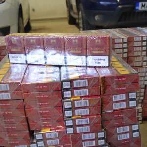 Autoutilitară încărcată cu țigări de contrabandă, descoperită de polițiștii de frontieră