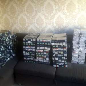 Peste 7.000 de pachete cu țigări de contrabandă, descoperite de polițiștii de frontieră