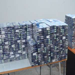 Peste 7.000 de pachete cu țigări de contrabandă, descoperite de polițiștii de frontieră
