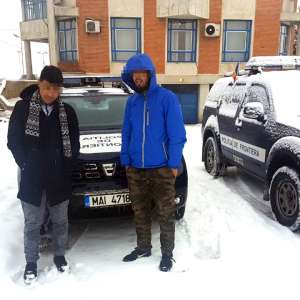 Doi cetățeni din Yemen, depistați la frontiera de vest