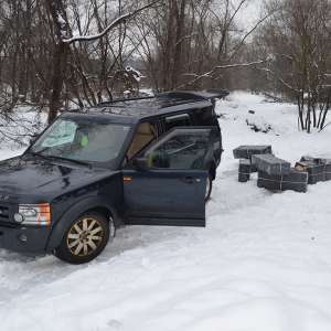 Peste 22.000 de pachete cu ţigări de contrabanda confiscate la frontiera de nord