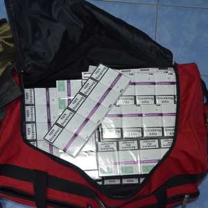 Peste 5.000 pachete cu țigări confiscate la frontiera de nor