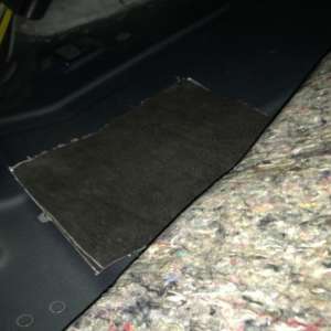 4.600 de ţigarete, descoperite în rezervorul unui autoturism