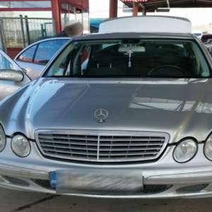 Ţigarete de contrabandă, descoperite ascunse in spatii special amenajate in autoturisme