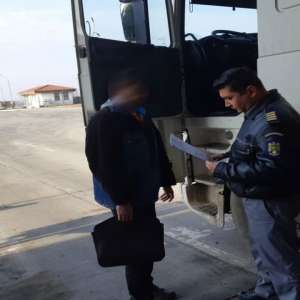 Document fals descoperit la controlul de frontieră