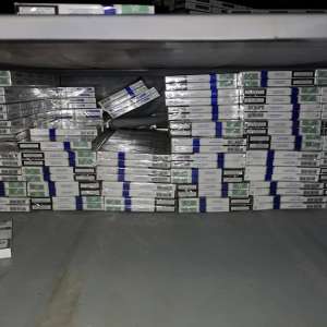 Peste 17.700 pachete cu țigări, confiscate la frontiera de nord