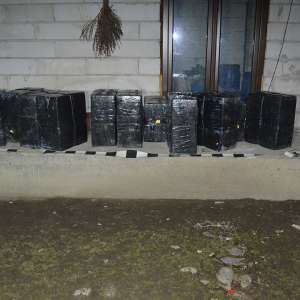 Peste 17.700 pachete cu țigări, confiscate la frontiera de nord