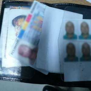 Carte de identitate falsă, descoperită la controlul de frontieră