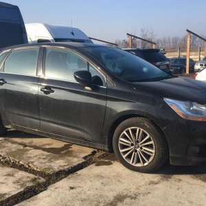 Autovehicul căutat de autorităţile din Franța, oprit la P.T.F. Petea