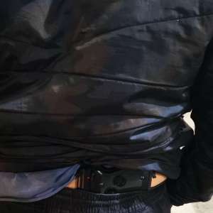 Armă de foc neletală și muniția aferentă, descoperite asupra unui tânăr în P.T.F. Albiţa