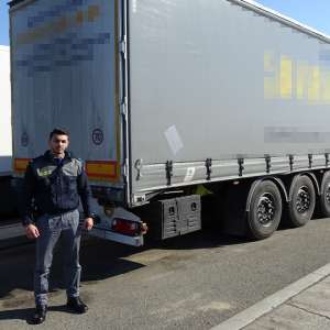 Semiremorcă căutată de autoritățile din Italia, depistată la P.T.F. Calafat