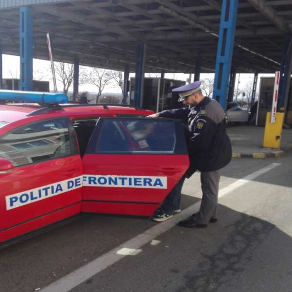 Tânăr român căutat de autorităţile din Belgia, depistat la P.T.F. Albiţa