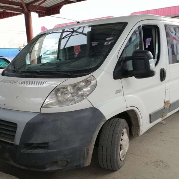 Oprit la frontieră din plimbarea cu un autovehicul furat