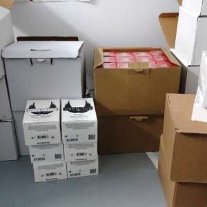 Textile și parfumuri, susceptibile a fi contrafăcute,  descoperite de polițiștii de frontieră giurgiuveni