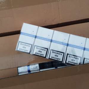 Pachete cu țigări disimulate în cutii cu dulciuri, la P.T.F. Giurgiu