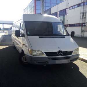 Microbuz căutat de autorităţile din Polonia,  oprit la P.T.F. Petea