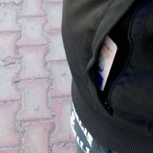 Permis de conducere fals descoperit la controlul de frontieră