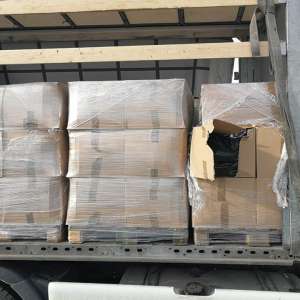 O tonă de tutun, ascunsă printre cutii cu detergenți lichizi,  confiscată la P.T.F. Petea