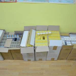 Peste 30.200 de pachete cu țigări confiscate la frontiera de nord