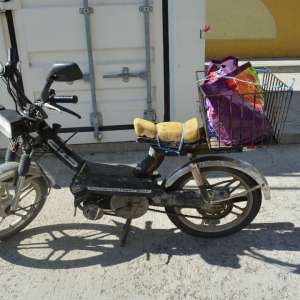 Gălățean fără permis de conducere depistat conducând un moped neînmatriculat