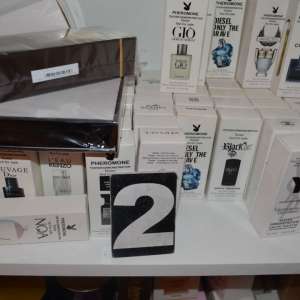 Parfumuri susceptibile a fi contrafăcute, confiscate de poliţiştii de frontieră gălăţeni şi brăileni