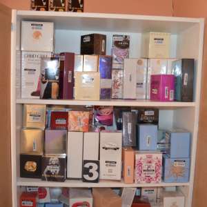 Parfumuri susceptibile a fi contrafăcute, confiscate de poliţiştii de frontieră gălăţeni şi brăileni