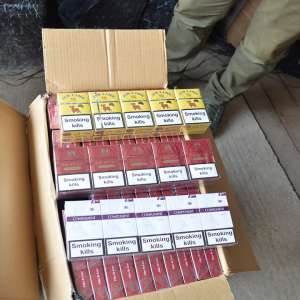 Peste 7.500 pachete cu țigări, confiscate în urma unor percheziții la frontiera de nord