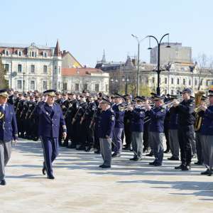 O nouă serie de elevi a depus jurământul militar la Şcoala Avram Iancu Oradea  