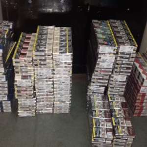 Ţigări ascunse în banchete, caroserie şi uşile unor microbuze,  descoperite la P.T.F. Giurgiu