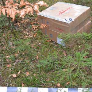 Peste 20.600 pachete cu țigări,confiscate la graniţa cu Ucraina