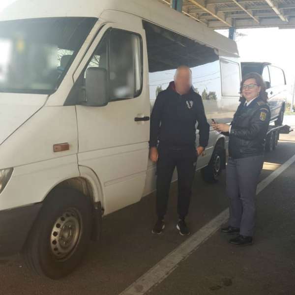Șoferi depistați la controlul de frontieră cu permise de conducere necorespunzătoare