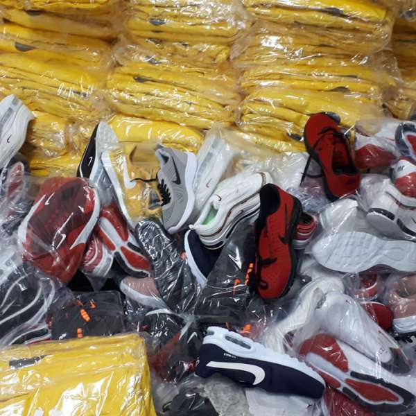 Bunuri, în valoare de 247.400 lei, susceptibile a fi contrafăcute, confiscate de polițiștii de frontieră giurgiuveni