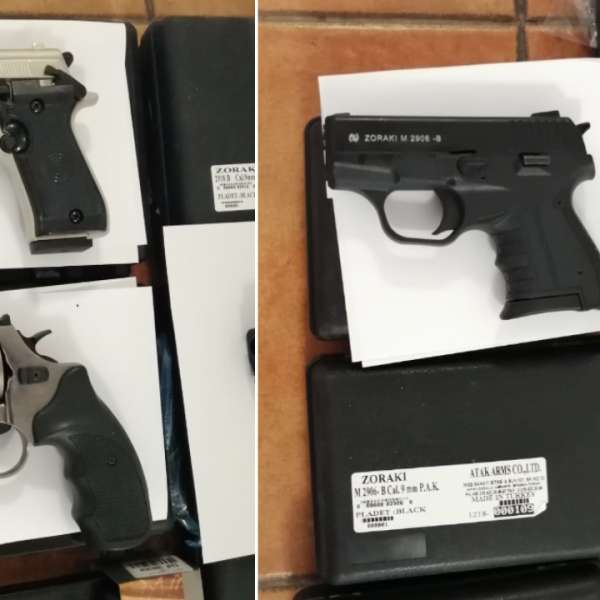 Pistoale cu gaze şi arme cu aer comprimat, confiscate în P.T.F. Calafat