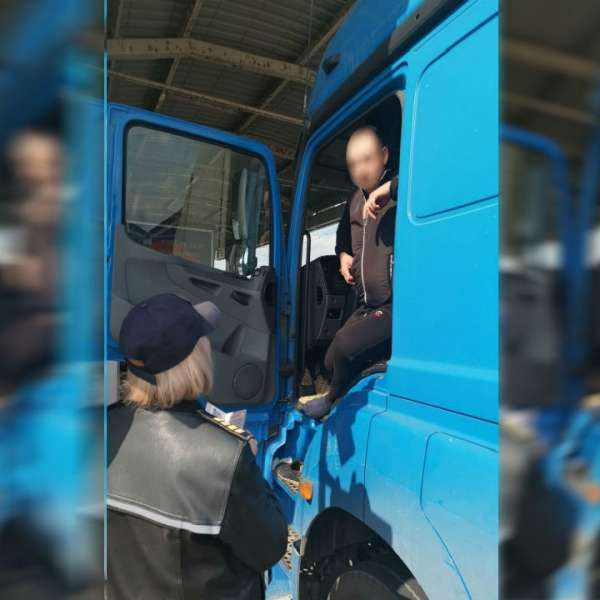Certificat de competență profesională fals, descoperit la controlul de frontieră