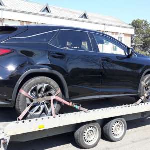 Trei autoturisme căutate de autorităţi, descoperite de poliţiştii de frontieră la sfârşitul săptămânii trecute