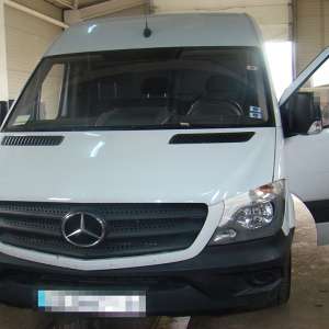 Microbuz căutat de autorităţile din Franţa,  descoperit de poliţiştii de frontieră