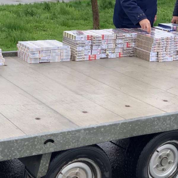 Peste 1.400 de pachete cu ţigări, descoperite la P.T.F. Giurgiu