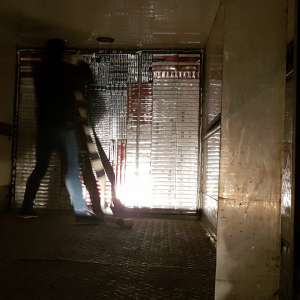 Doi români şi un sârb cercetaţi pentru contrabandă cu ţigări