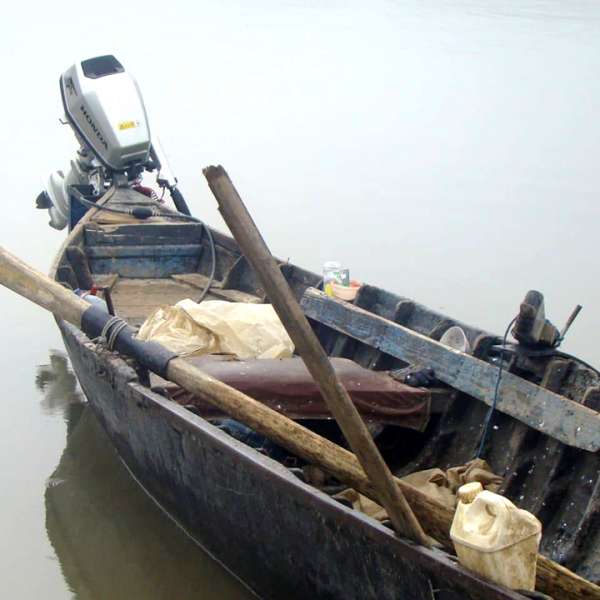 Plase pescăreşti confiscate de poliţiştii de frontieră