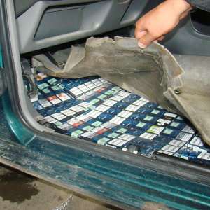 Peste 36.000 pachete cu țigări confiscate la frontiera de nord